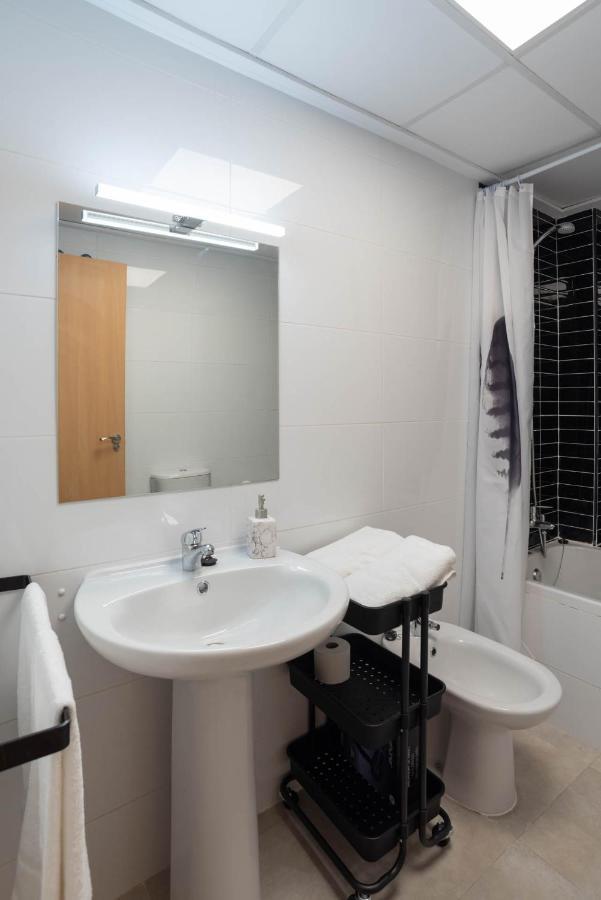 Magnifico Apartamento Cerca Del Centro Con A.A. - Cid 2 บูร์เรียนา ภายนอก รูปภาพ